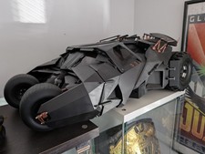 Hot Toys Batman Begins Tumbler Batmobile 2.0 Boxed and Complete