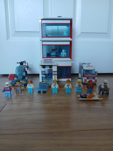 Lego city hospital 60204 set - lego,