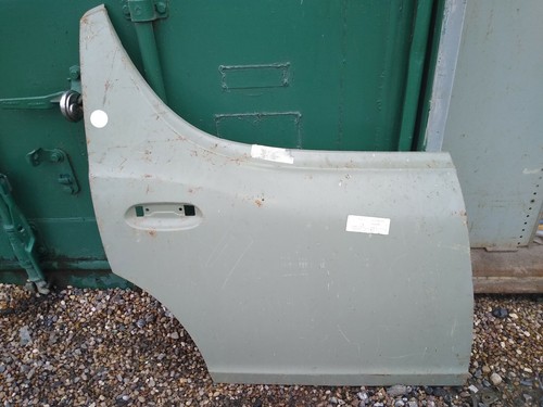 New rear door - r/h,
