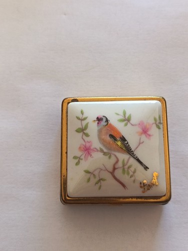 Limoge porcelain pill - pill, box