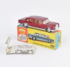 Corgi toys 247 Mercedes 600