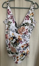 Next Wrap White Floral Lined