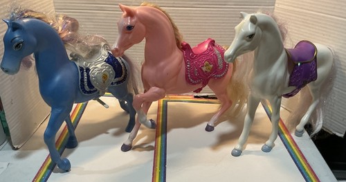 Lot disney princess horses - disney,