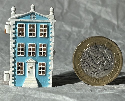 Dolls house miniature 12 - dolls,