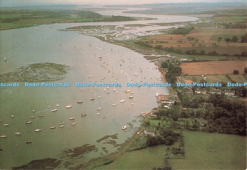 D256571 aerial view river - of,