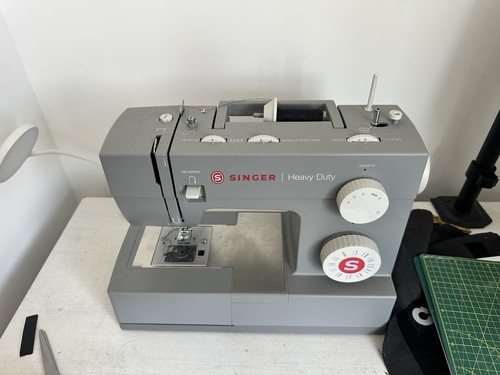 Singer heavy duty - heavy,