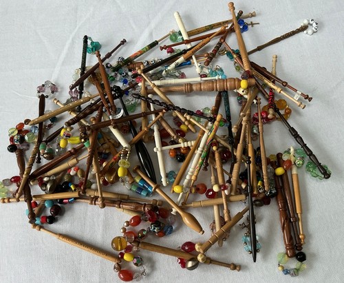 Job lot wood - job, of