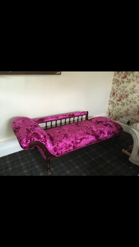 Chaise lounge - chaise,