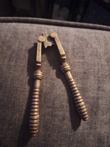 Small nut crackers for - crackers,