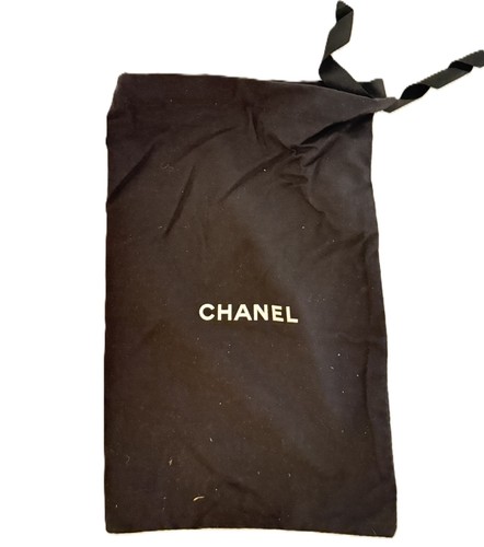 Chanel black dust bag 19 - 28, x
