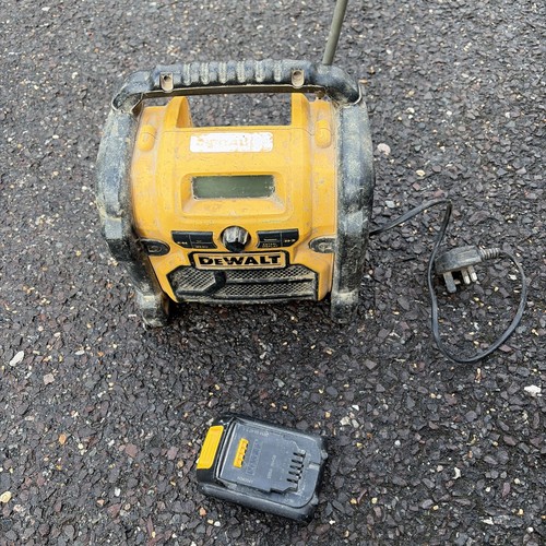 Dewalt dcr020 job site radio - dcr020,
