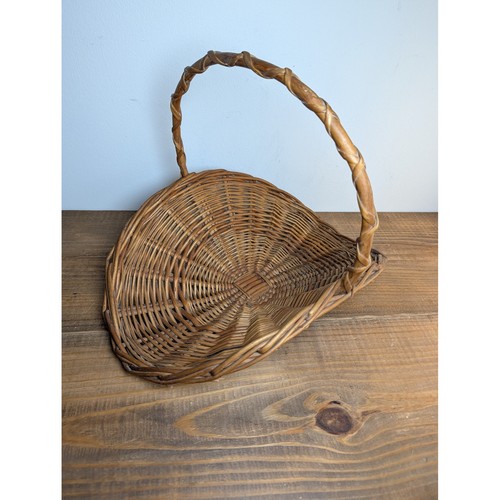 Vintage woven wicker flower - vintage,