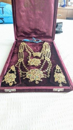 Gold coloured rani haar - gold,