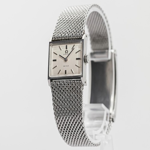 Vintage 1968 near mint omega - *near,