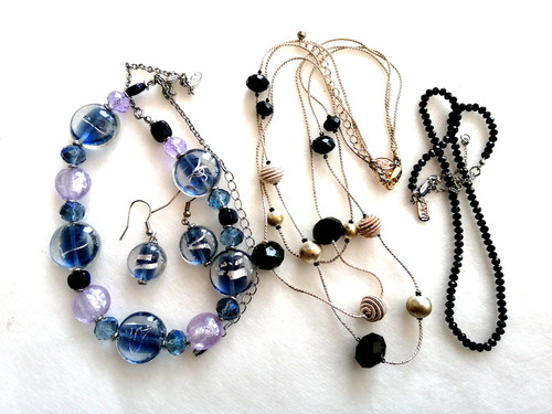 Necklaces 1 pair - &,