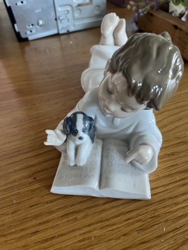 Vintage nao lladro figurine - by,
