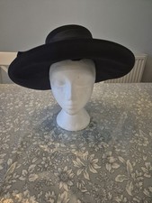 Vintage Whiteley hat in navy blue, with bow detail for special occasions