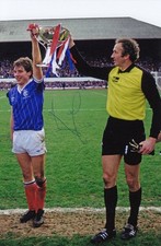 Modern HAND SIGNED 6x4 Photo 