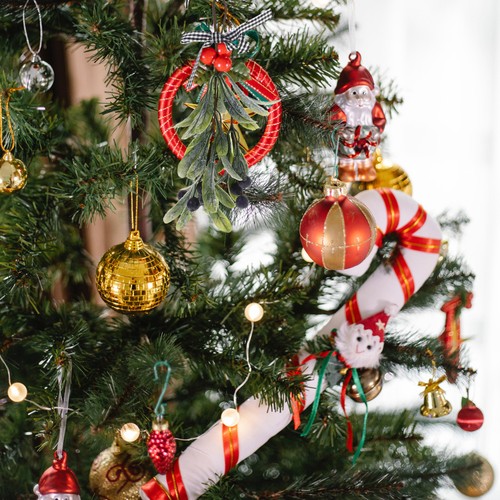 Mistletoe with berries - with,