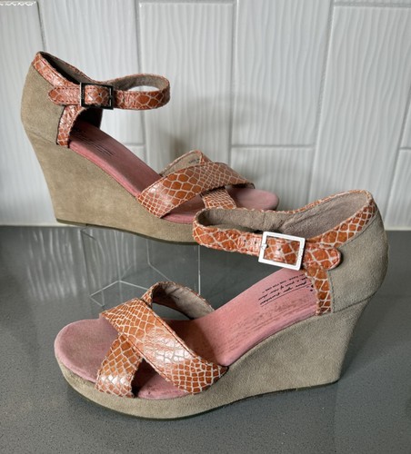 Womens toms coral tan - womens,