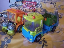 NICE THE TRASH PACK STREET SWEEPER AND SKIP LORRY TOYS , VGC