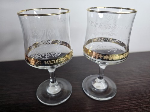 Pair vintage 1981 royal - vintage,