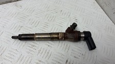 2015 NISSAN PULSAR FUEL