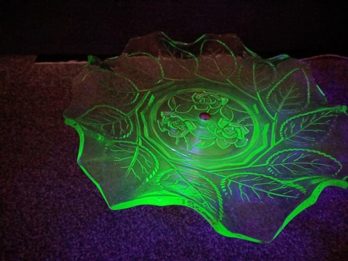 Vintage green uranium - vintage, glass