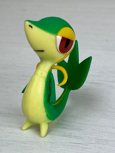 Snivy figure pokemon - snivy,