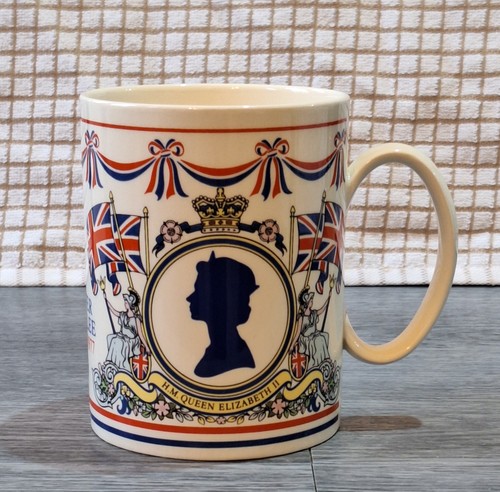 Vintage wedgwood 1977 silver - vintage,