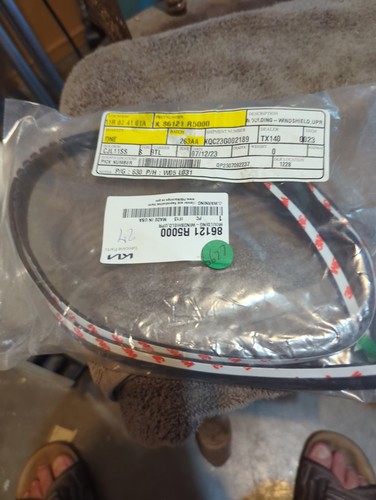 Genuine kia upper molding - genuine,