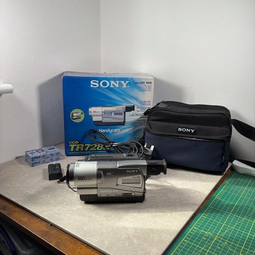 Sony handycam ccd tr728e - sony,