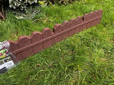 Garden Curve Lawn Stone Border