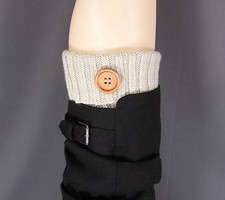 Beige ribbed sweater knit boot