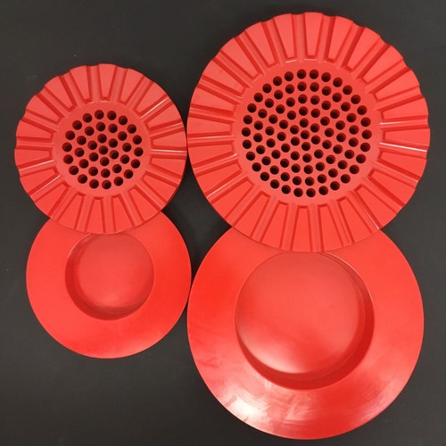 Kartell red ashtray - 2,