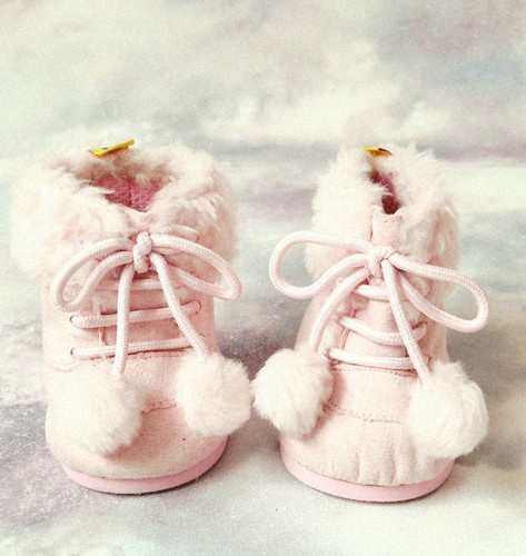 Build bear pink faux suede - a,