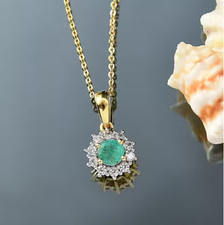 Aaa brazilian emerald - emerald, aaaa