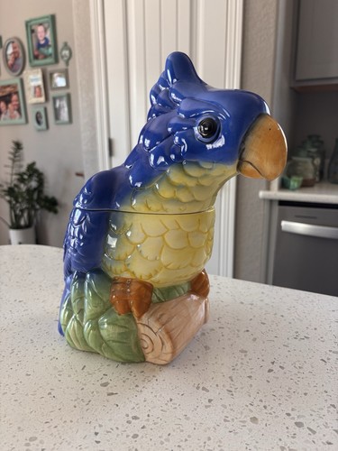 Vintage ceramic parrot - b&d,