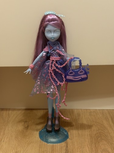 Monster high kiyomi haunterly - monster,