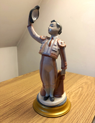 Lladro little matador - lladro, matador”