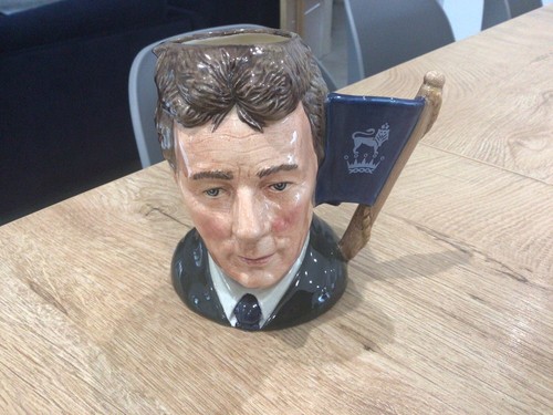 Royal doulton signed - doulton, “signed”