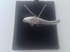 F46 Wells Catfish  on a 925