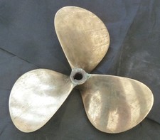 14 x 10 R Three Blade Boat Propeller. Vetus P3B. 25mm Shaft Taper 1:10