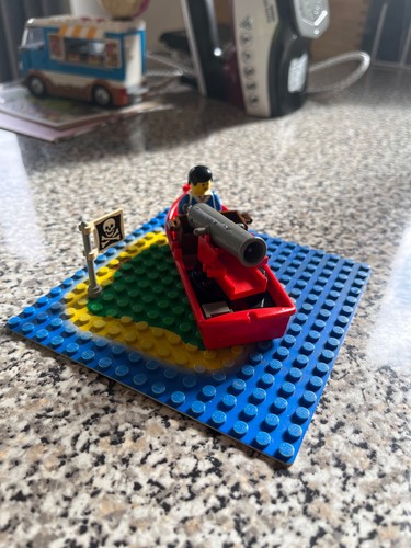 Lego pirates harbour sentry - lego,