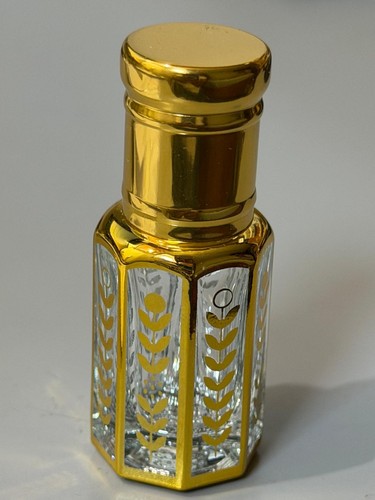 White patchouli oil - white,