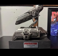 HOLLYWOOD COLLECTIBLES GROUP