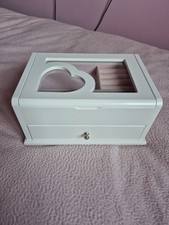 White Wooden Jewellery Box with Heart-Shaped Glass Lid – Argos