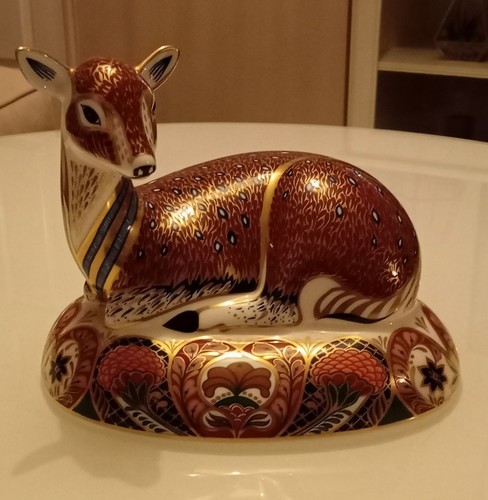 Royal crown derby deer - crown,