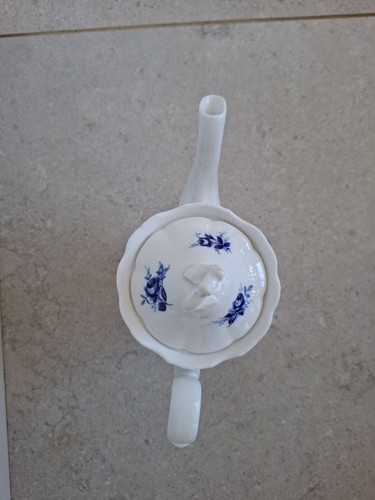 Royal albert bone china - albert,