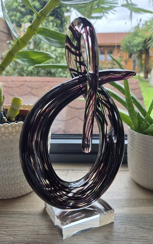 Murano love knot - 'love, glass